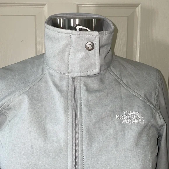 The North Face - EUC Women's Gray Jacket - Size Small - Picture 5 of 13